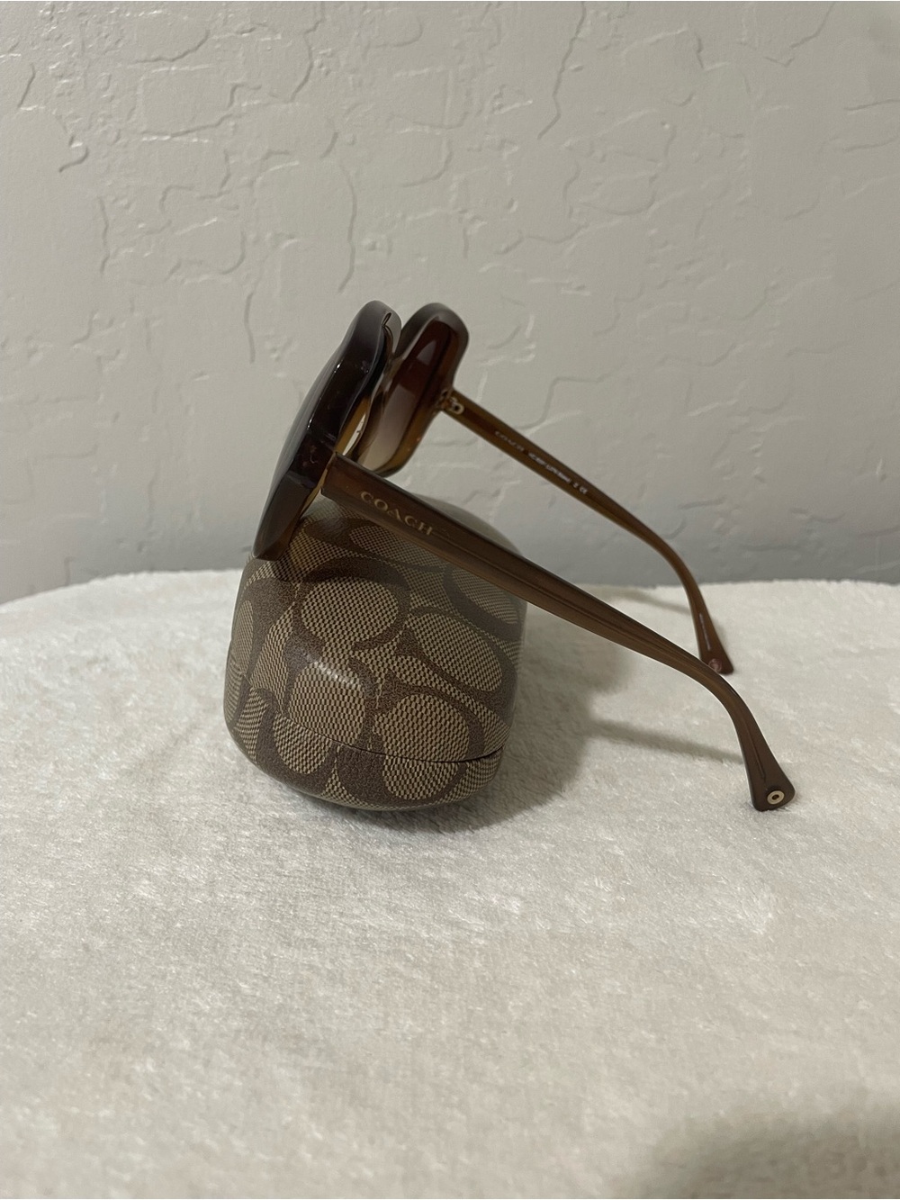 GUC-Coach Blake 61MM Sunglasses in Light Brown-Comes with Case - Picture 6 of 15